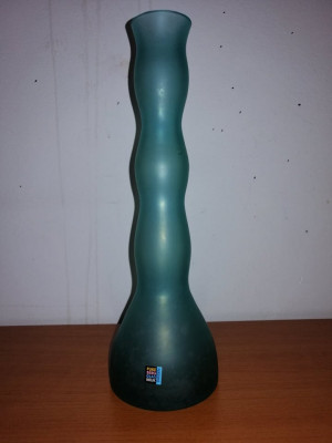 Vaza verde sticla Pukeberg Glasbruk Suedia 23 cm inaltime foto