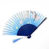 Evantai albastru cu imprimeu floral si fluturi