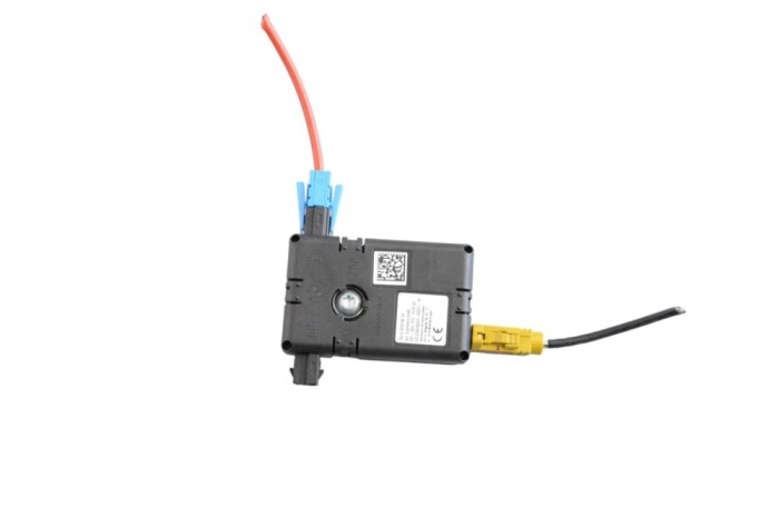 Amplificator de antena BMW 3 G20, G28 2022 OEM: 6835153 | 23099694