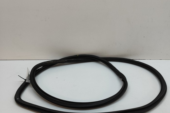 Garnitura ușă st&acirc;nga față AUDI Q7 4L 2014 OEM: 4L0837911 | 30973720
