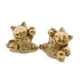 Statuete Feng Shui din rasina set 2 Pisici Maneki Neko pentru prosperitate si