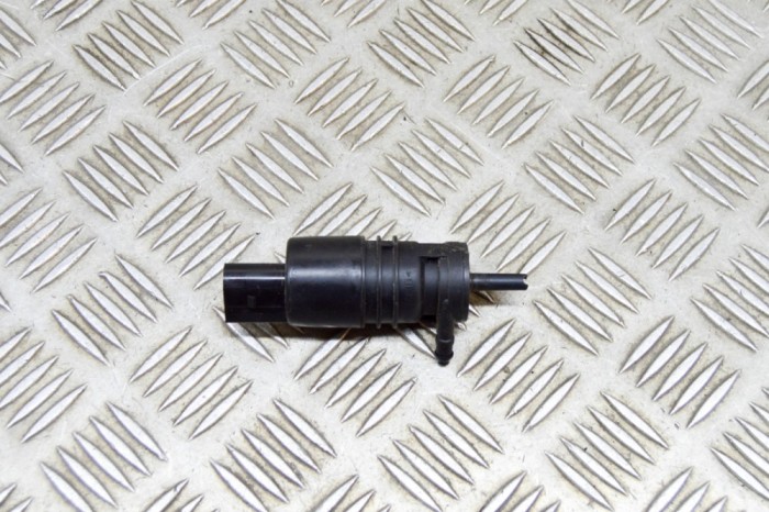 Motor rezervor lichid de parbriz BMW 3 F30, F80 2015 OEM: 3437380,7302589 15483669