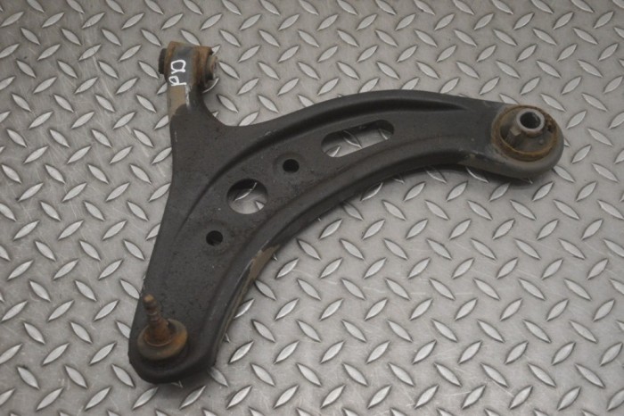 Braț inferior dreapta față TOYOTA GT 86 Coupe ZN6_ 2015 23573827