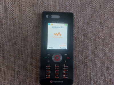 Telefon Rar Colectie Sony Ericsson W880 Orange Walkman Livrare gratuita! foto