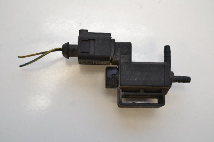 Supapa solenoid AUDI A6 4F2, C6 2008 OEM: 037906283C 1755502