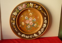 FARFURIE DE LEMN PICTAT D=40 cm.