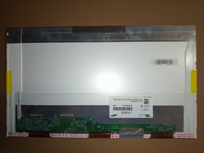 Display laptop 15,6&amp;quot; LED 40 pini HD model Samsung LTN156AT28 foto