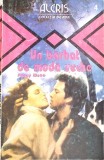 UN BARBAT DE MODA VECHE-PEGGY WEBB-270080