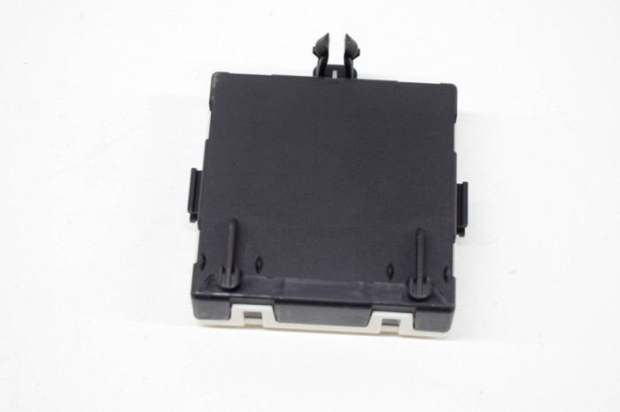 Modul de control ușă st&acirc;nga față MERCEDES-BENZ GLC C253 2018 OEM: A2229001414,A2229023213,A2229015403,A2-C745-2850-8-00 | 14198373