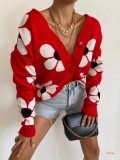 Cumpara ieftin Cardigan scurt, rosu cu flori albe