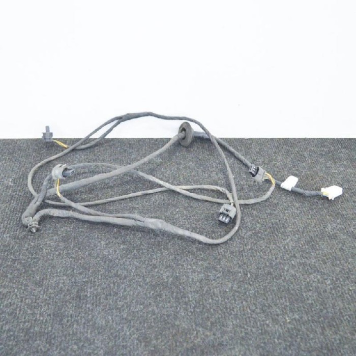 Cablaj senzor de parcare spate MERCEDES-BENZ C Coupe C204 2012 OEM: A2075403434 10008225