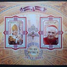 2005 - Inceputul unui nou Pontificat Papa Benedict XVI-lea - bloc - LP1690a