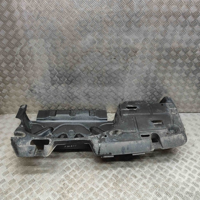 Scut motor central spate VW TRANSPORTER VI T6 Furgon SGA, SGH 2022 OEM: 7LA825193D