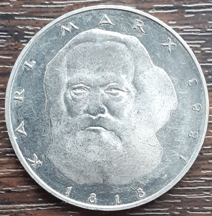 (M2233) MONEDA GERMANIA - 5 MARK 1983, LIT. J, COMEMORATIVA - KARL MARX