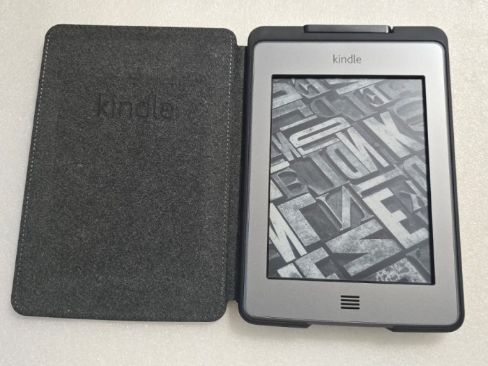 E-Book Reader Amazon Kindle D01200 6 inch, 4GB, Wi-Fi Grey - poze reale