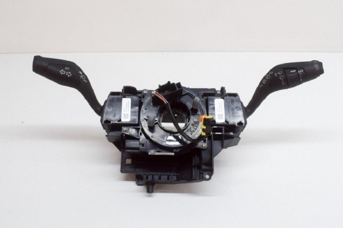 Maneta semnalizare ștergătoare FORD FOCUS III 2017 OEM: ZWAC30123A,AV6T-13335-AE,F1ET-13N064-AD 11487958