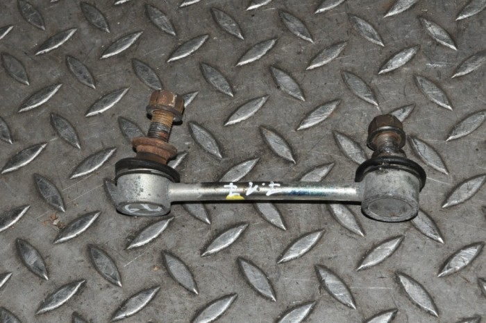 Bieleta stabilizatoare dreapta spate LEXUS GS _L1_ 2016 11655592