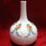 VAZA SOLIFLOR PORTELAN WALLENDORF BAVARIA DECOR CU TRANDAFIRI SI FLORI DE NU MA UITA