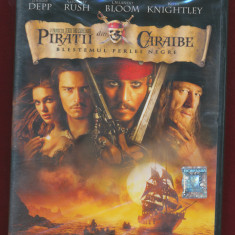 "Piraţii din Caraibe : Blestemul perlei negre" - DVD sigilat.