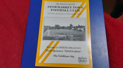 program Stowmarket Town - Tiptree United foto