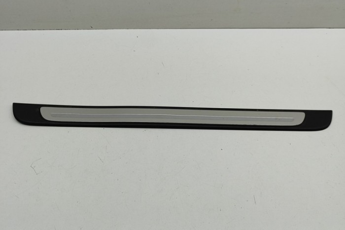 Ornament prag st&acirc;nga față AUDI Q4 SUV F4B 2024 OEM: 8V4853491M | 32043085