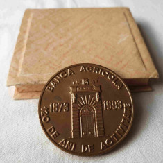 Banca AGRICOLA 120 de ani de activitate - medalie aniversara, medalia in cutie