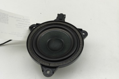 Difuzor ușă dreapta față AUDI Q3 F3 2021 OEM: 83A035709 31716082 foto