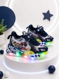 Cumpara ieftin Pantofi sport cu lumini LED, Model Masinuta de curse, Superbaby, Bleumarine