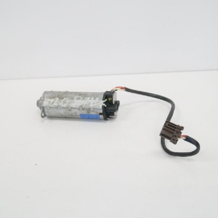 nerasta MERCEDES-BENZ S W220 2001 OEM: A22082015420130002479 2975423