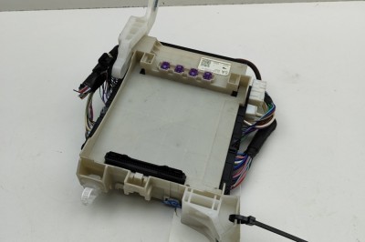 Modul de confort TOYOTA PRIUS _W5_ 2016 OEM: 82730-47530,82730-47530-C,8273047530,8273047530C 30807479 foto