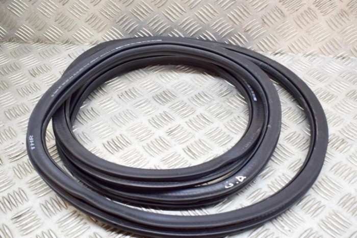 Garnitura ușă dreapta spate VW GOLF VIII CD1 2021 OEM: 5H4867914 | 21318029