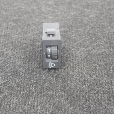 Comutator PEUGEOT 3008 2010 OEM: 96366692XT 10690220 foto