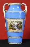 Vaza din portelan Wehinger &amp; Co / Cehoslovacia - decor scene romantice / culoare bleu de Sevres - anii 1920