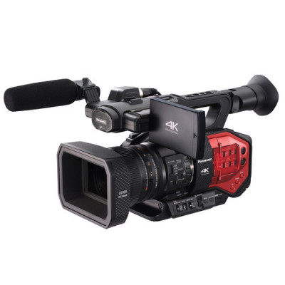 Camera video profesionala compacta Panasonic DVX 200, 4K 60p SDI foto
