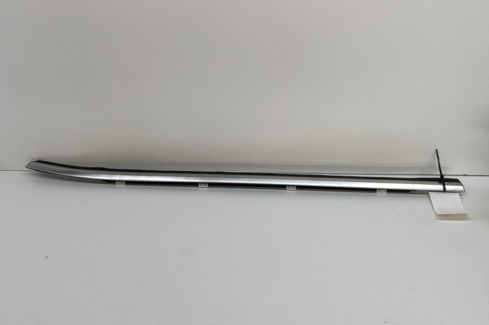 Chedar geam ușă dreapta spate HYUNDAI KONA SX2 2024 OEM: 83220-HF010 29792346