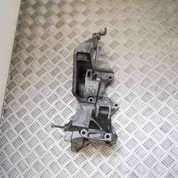 Suport alternator AUDI A4 Avant 8K5, B8 2013 OEM: 03L903143R 2495012