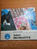 Tesaturi Decorative - Album Design Vestimentar 1981, 36 pagini - Stare Buna