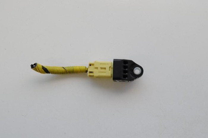 Senzor de impact lateral st&acirc;nga SUBARU OUTBACK BL, BP 2009 OEM: 98235A070 2096434