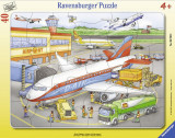 Cumpara ieftin Puzzle mic aeroport, 40 piese, Ravensburger
