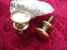 FERONERIE, MANERE - BUTONI SERTAR BRONZ, VECHI