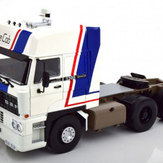 Macheta camion DAF 3300 Space Cab 1982, alb LE 700 pcs, 1:18 Road Kings