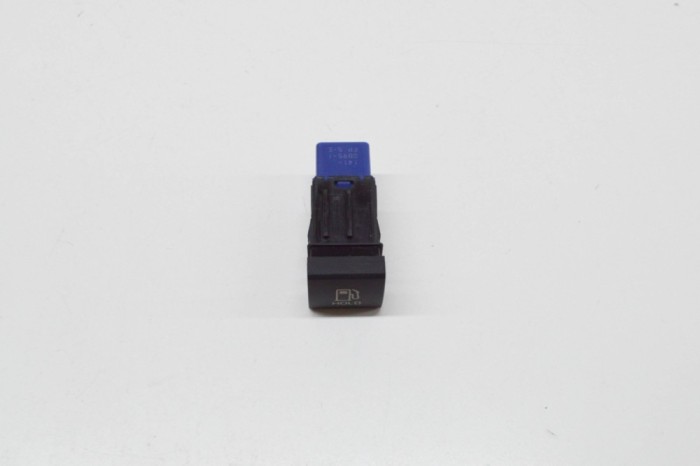 Comutator deschidere rezervor TOYOTA CAMRY _V7_ 2019 OEM: 84841-33041,15F700-0020 20617826
