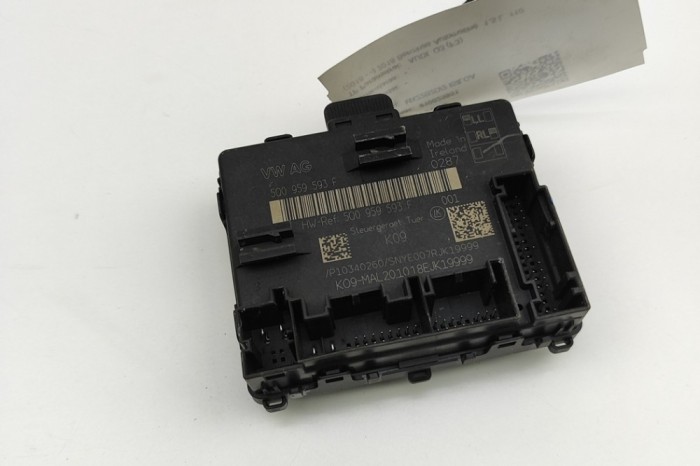 Modul de control ușă st&acirc;nga față AUDI Q3 F3 2018 OEM: 5Q0959593F 30372078