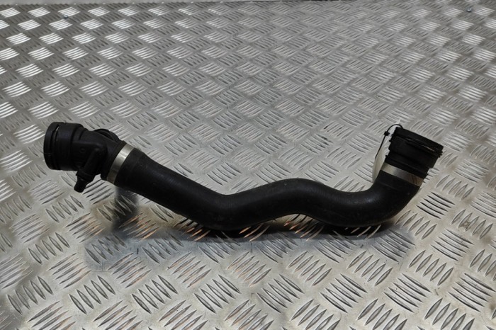 Furtun de lichid de răcire BMW 3 F30, F80 2015 OEM: 7812941 22652375