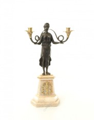 Candelabru din bronz pe un soclu din marmura CL-142