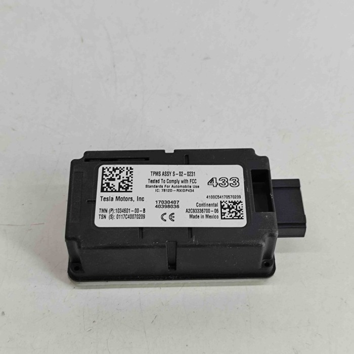Modul de control presiune anvelope TESLA MODEL X 2017 OEM: 1034601-00-B,A2C93336700 25804864