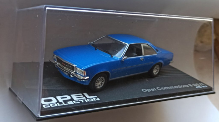Macheta Opel Commodore B GS/E 1972 albastru - IXO/Altaya 1/43