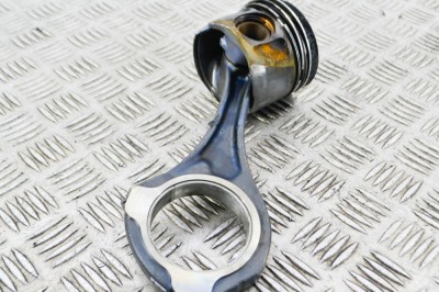 Piston MERCEDES-BENZ VITO Minibus / passenger W639 2012 OEM: A6420304120,A6420302018 17022372 foto