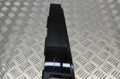 Ornament vertical ușă dreapta spate PORSCHE CAYENNE 92A 2016 OEM: 7P5.853.352,7P5853352 | 22826928