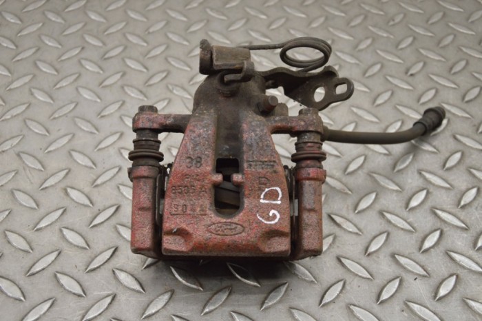 Etrier de fr&acirc;nă dreapta spate FORD GALAXY WA6 2014 OEM: MPV | 16837771